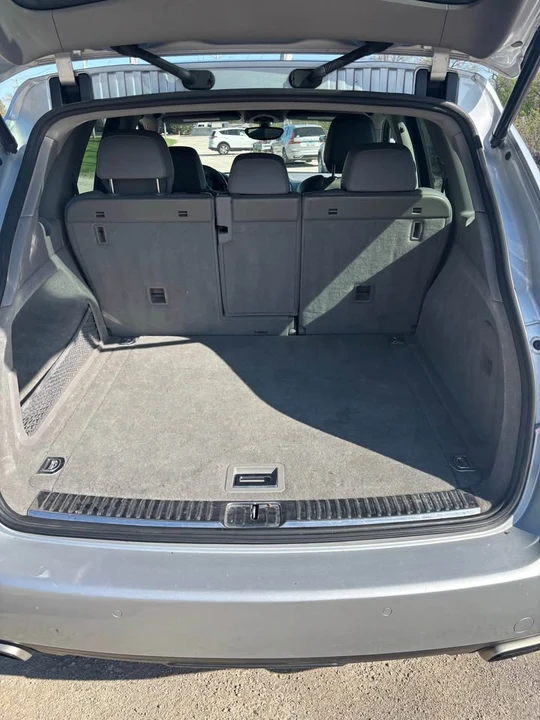 2013 Porsche 958 Cayenne S - Image 9 of 10