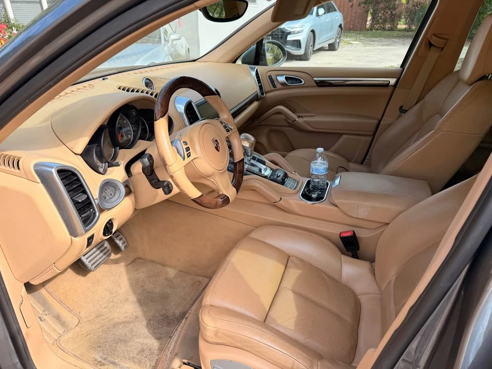 2013 Porsche 958 Cayenne S - Image 6 of 10