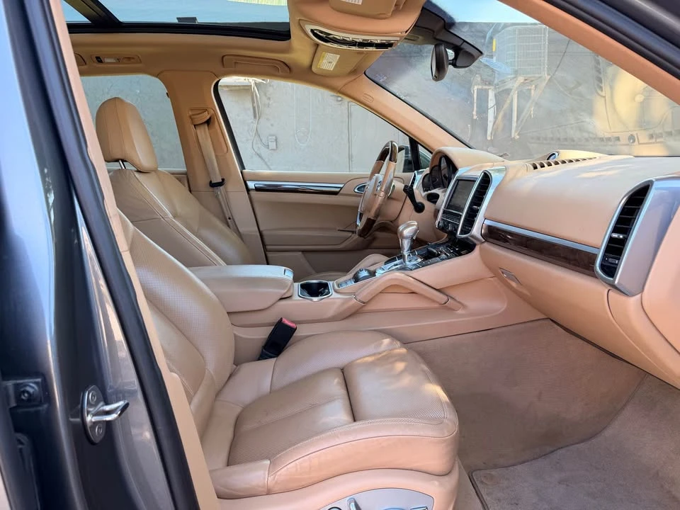 2013 Porsche 958 Cayenne S - Image 13 of 20