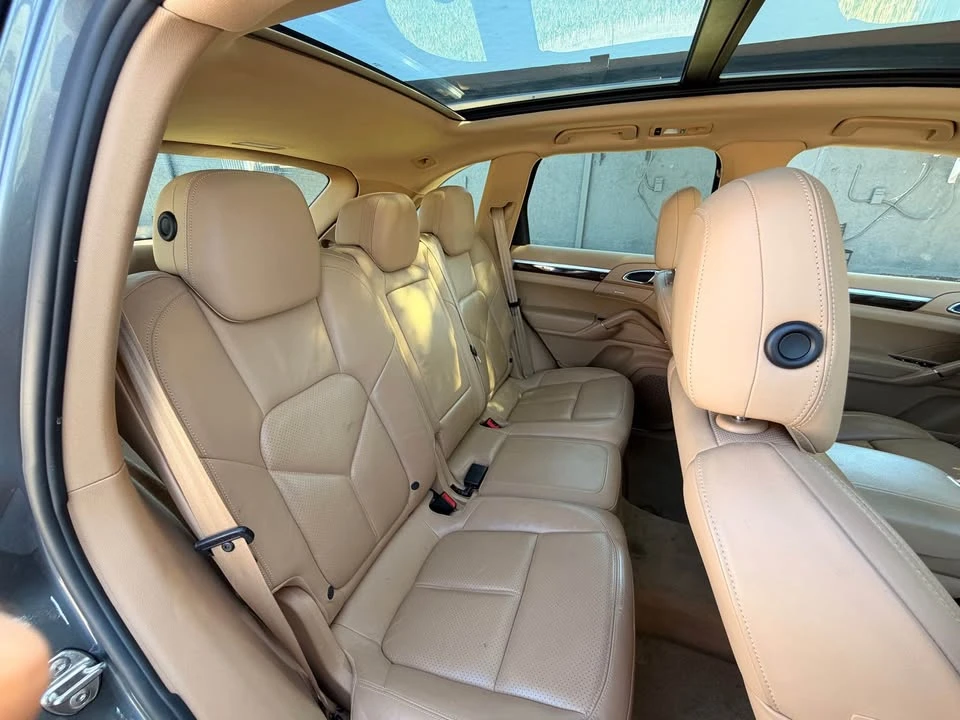 2013 Porsche 958 Cayenne S - Image 17 of 20