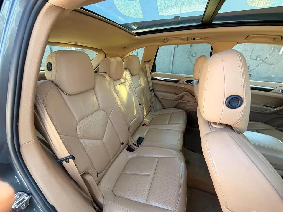 2013 Porsche 958 Cayenne S - Image 16 of 20