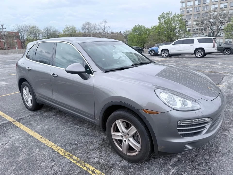 2013 Porsche 958 Cayenne S - Image 3 of 20
