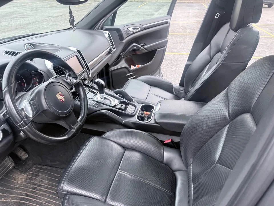 2013 Porsche 958 Cayenne S - Image 8 of 20