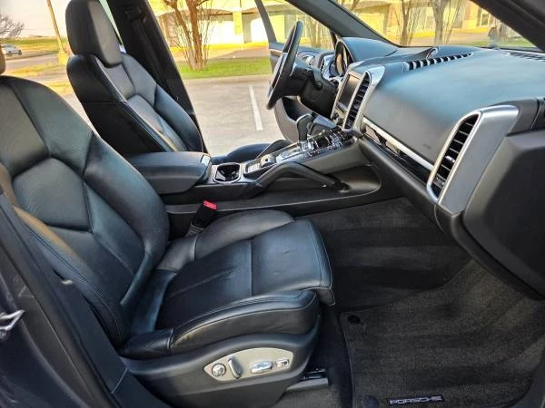2013 Porsche 958 Cayenne S - Image 11 of 21