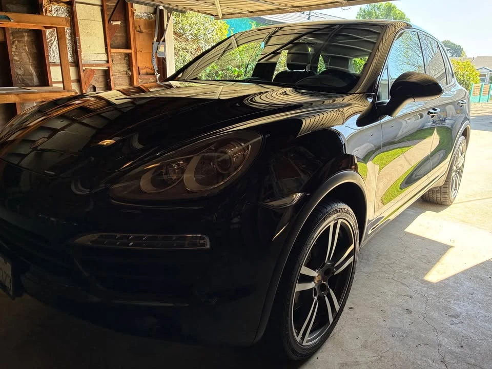 2013 Porsche 958 Cayenne - Image 2 of 10