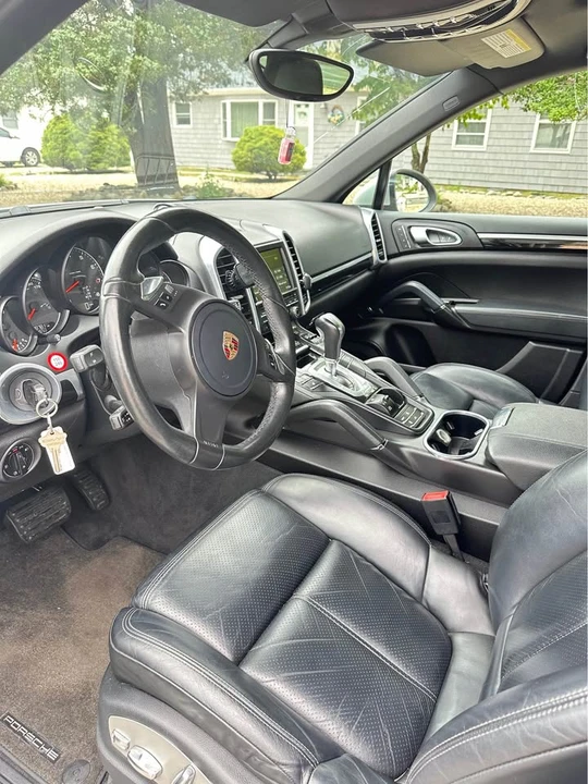 2013 Porsche 958 Cayenne - Image 8 of 15