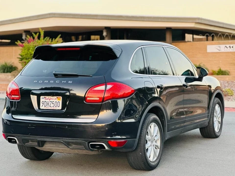 2013 Porsche 958 Cayenne - Image 9 of 20