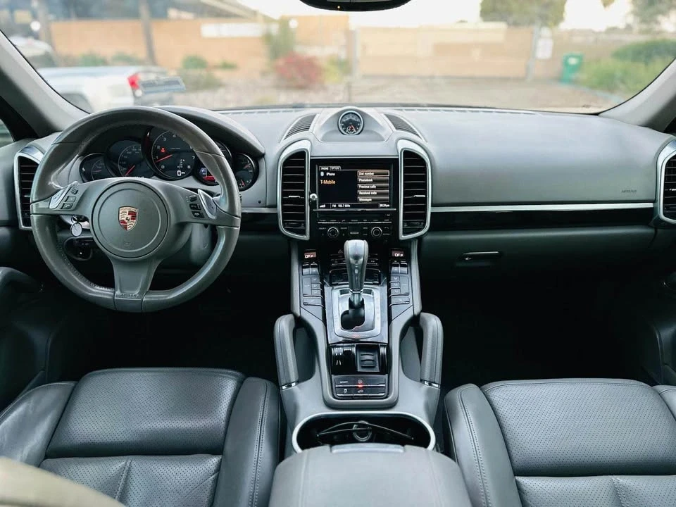 2013 Porsche 958 Cayenne - Image 10 of 19