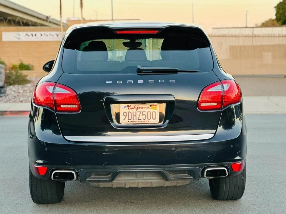 2013 Porsche 958 Cayenne - Image 2 of 19
