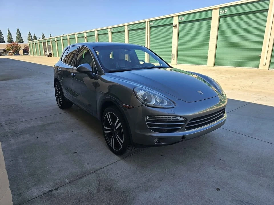2013 Porsche 958 Cayenne - Image 2 of 12