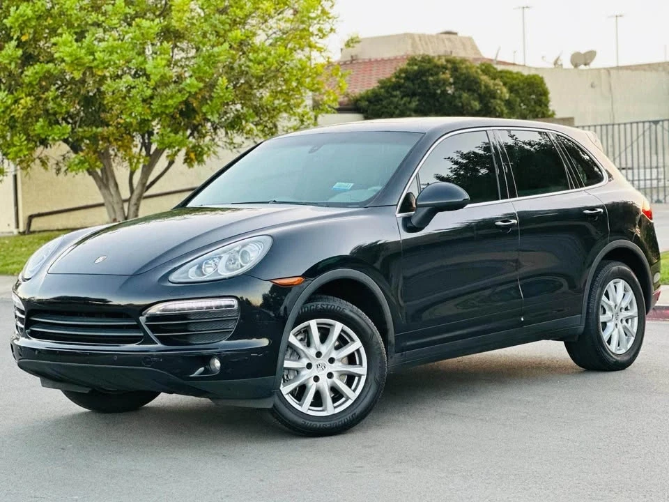 2013 Porsche 958 Cayenne - Image 2 of 20