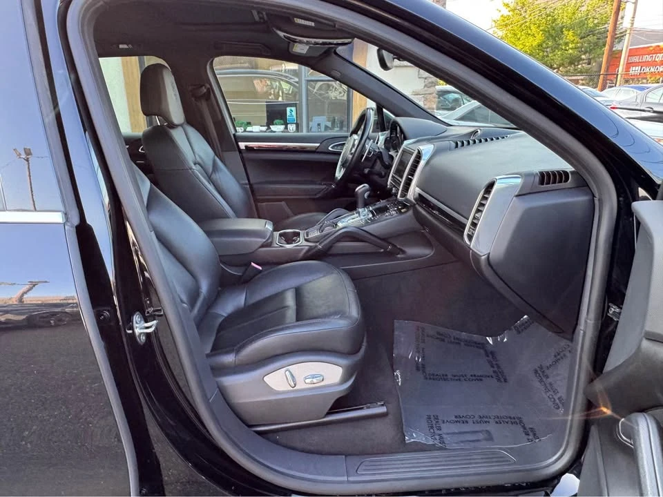 2013 Porsche 958 Cayenne - Image 12 of 19