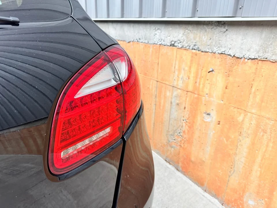 2013 Porsche 958 Cayenne - Image 6 of 20