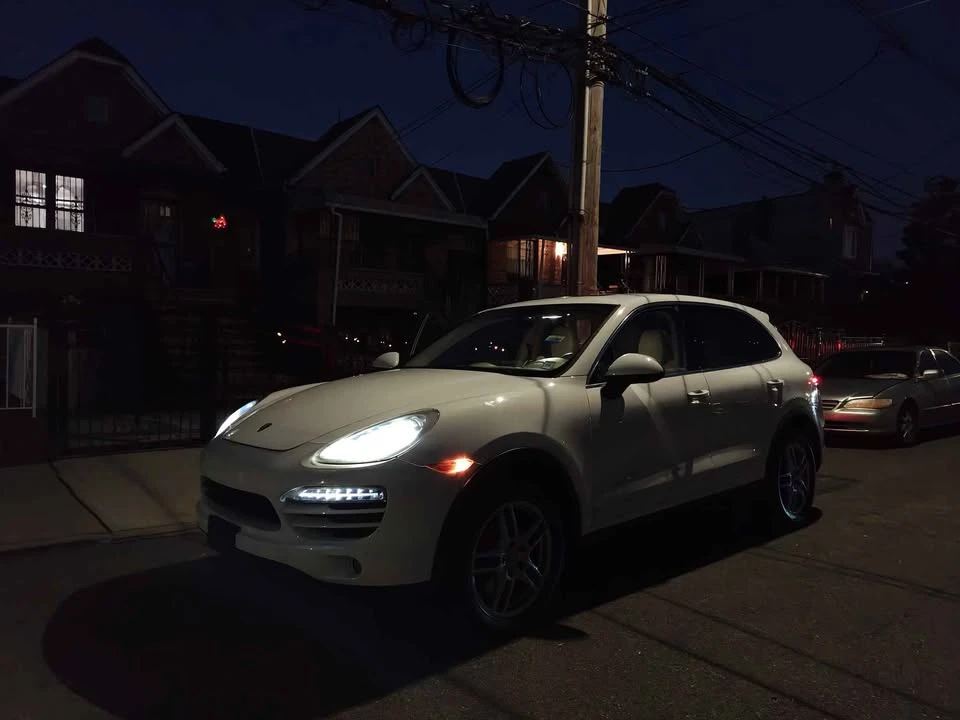 2013 Porsche 958 Cayenne - Image 18 of 18