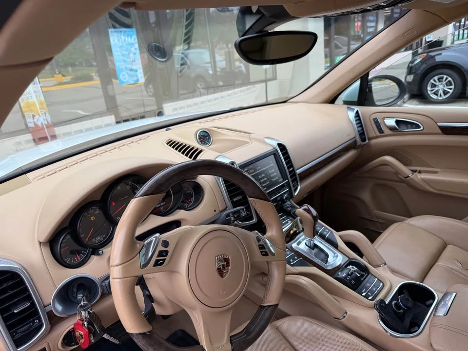 2013 Porsche 958 Cayenne - Image 9 of 9