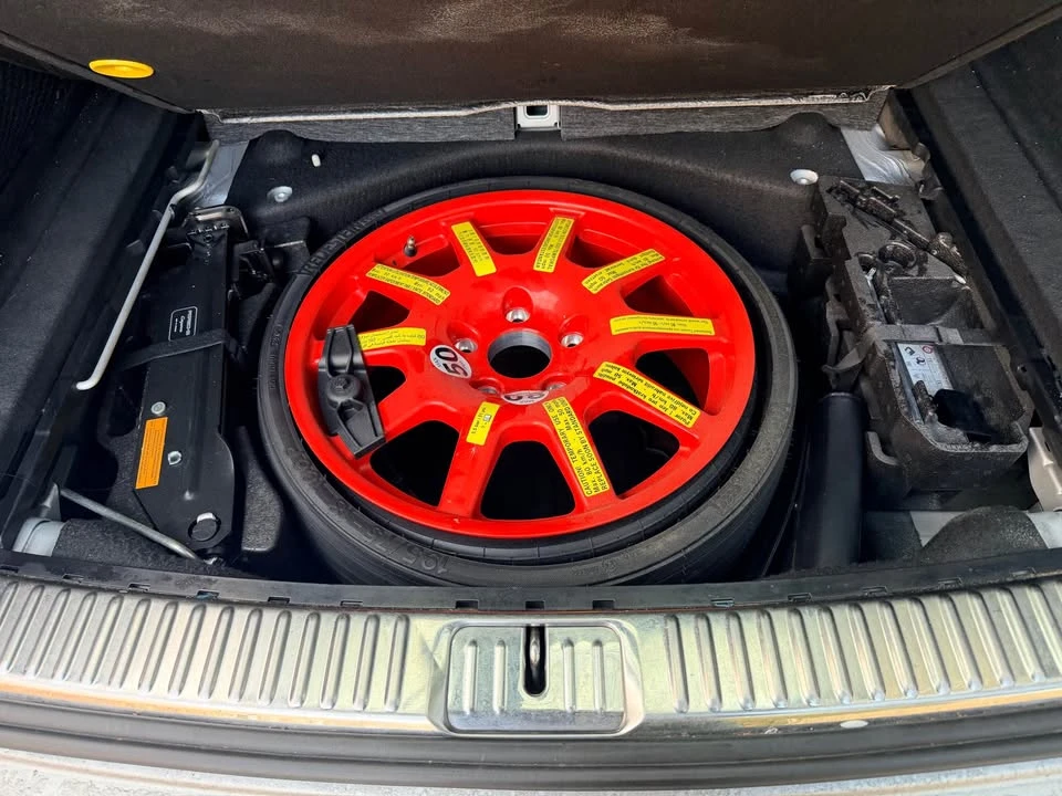 2013 Porsche 958 Cayenne - Image 14 of 18