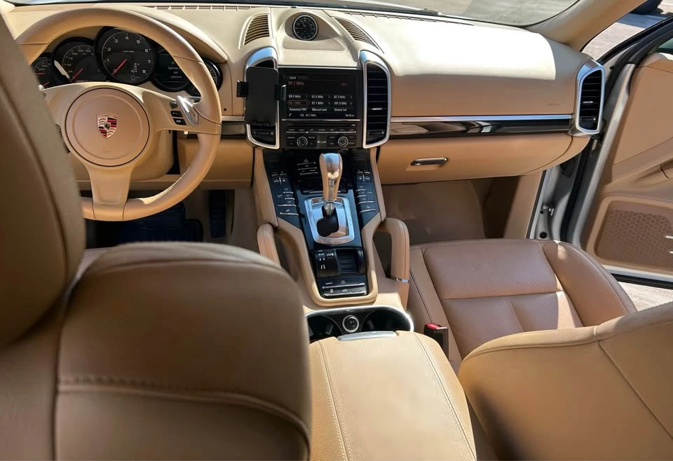 2013 Porsche 958 Cayenne - Image 7 of 8