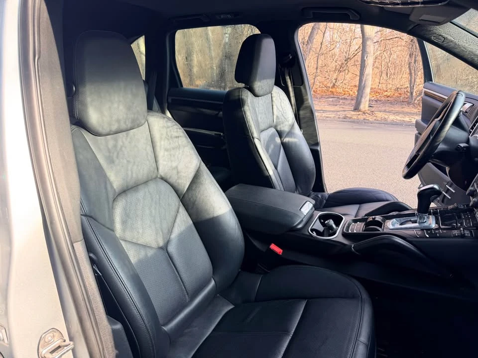 2013 Porsche 958 Cayenne - Image 6 of 18