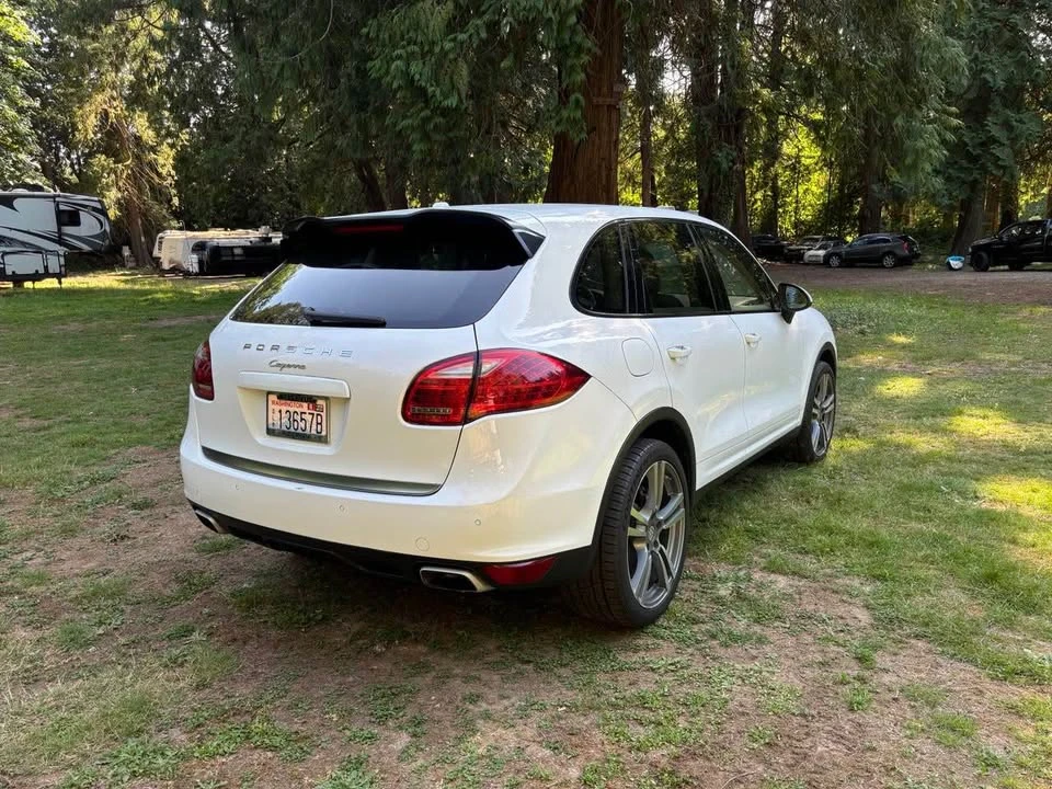 2013 Porsche 958 Cayenne - Image 4 of 10