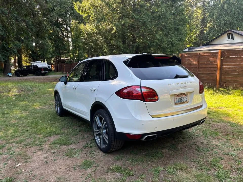 2013 Porsche 958 Cayenne - Image 3 of 10