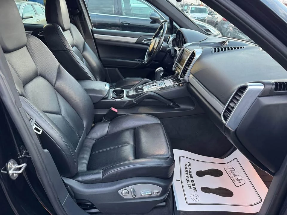 2013 Porsche 958 Cayenne - Image 12 of 19