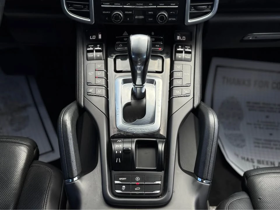 2013 Porsche 958 Cayenne - Image 14 of 20