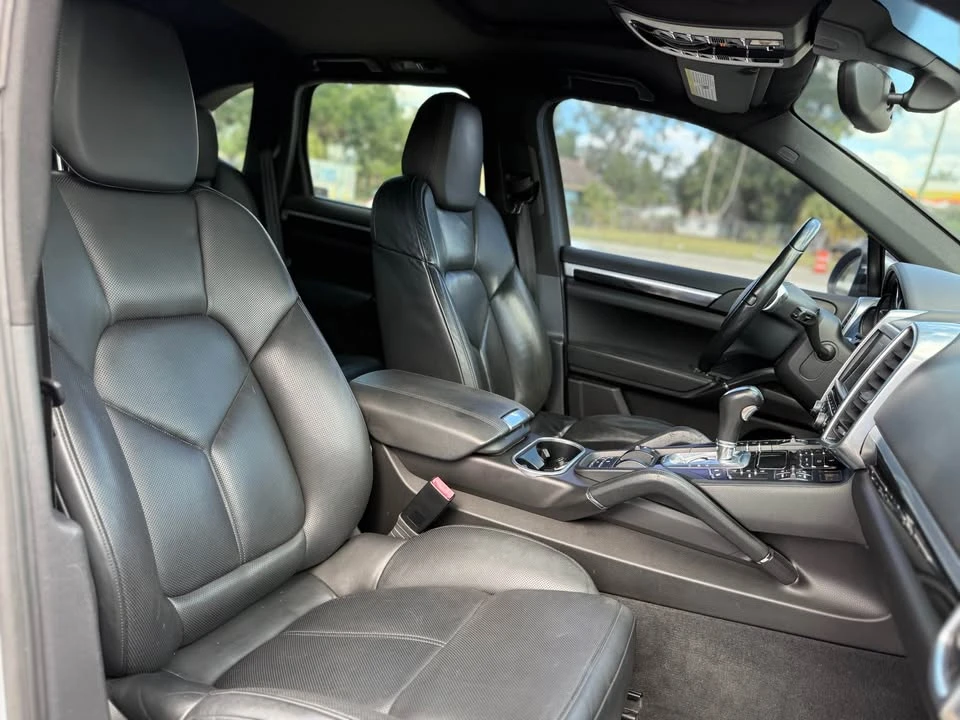 2013 Porsche 958 Cayenne - Image 18 of 20