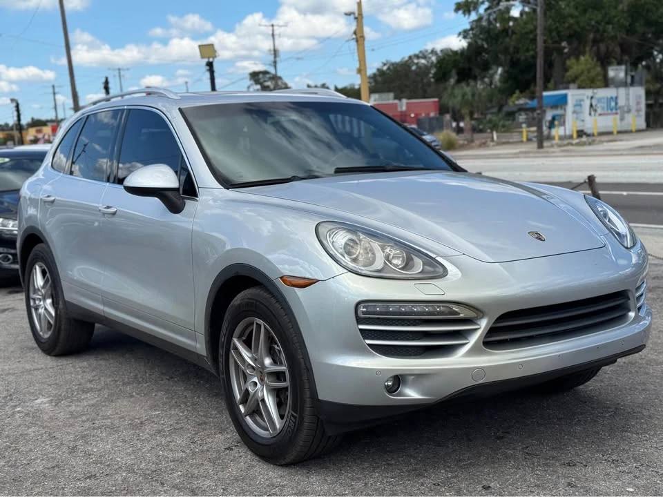 2013 Porsche 958 Cayenne - Image 8 of 20
