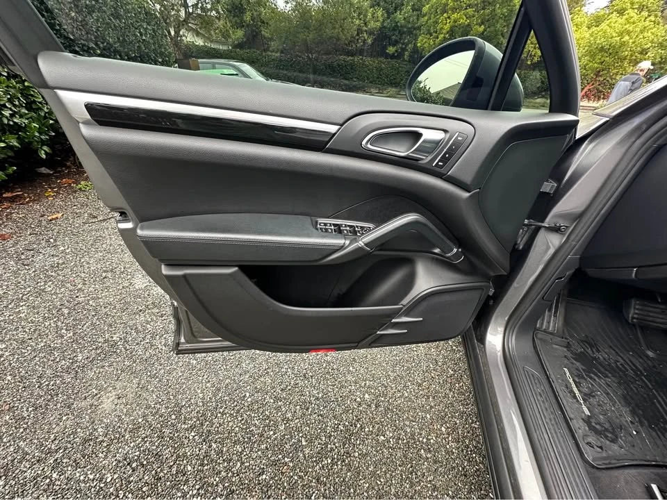 2013 Porsche 958 Cayenne - Image 14 of 20