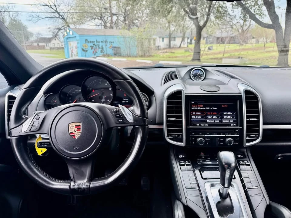 2013 Porsche 958 Cayenne - Image 11 of 19