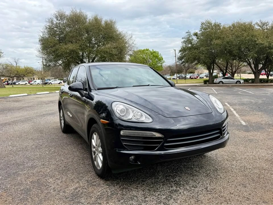 2013 Porsche 958 Cayenne - Image 2 of 19