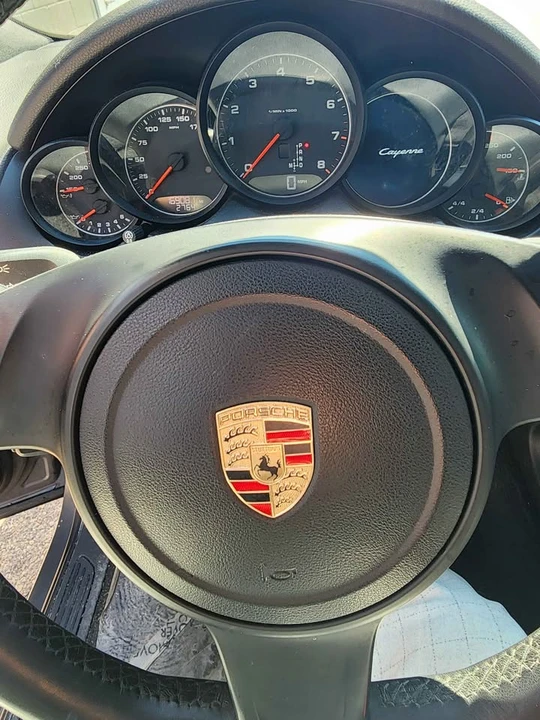 2013 Porsche 958 Cayenne - Image 9 of 14