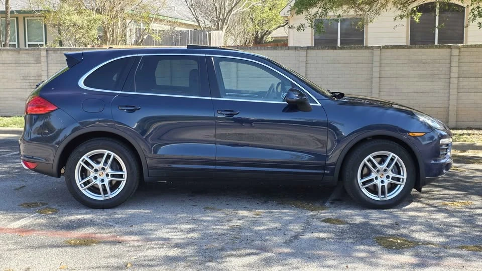 2013 Porsche 958 Cayenne - Image 4 of 11