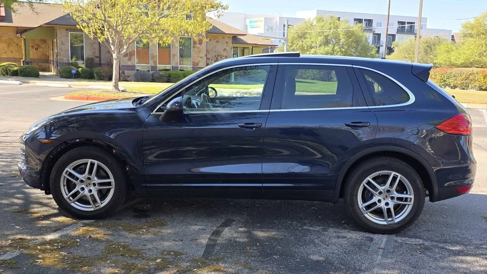 2013 Porsche 958 Cayenne - Image 8 of 11