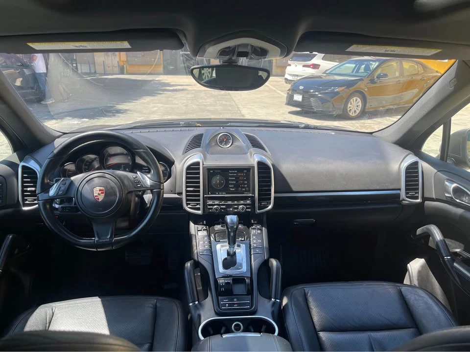 2013 Porsche 958 Cayenne - Image 14 of 16