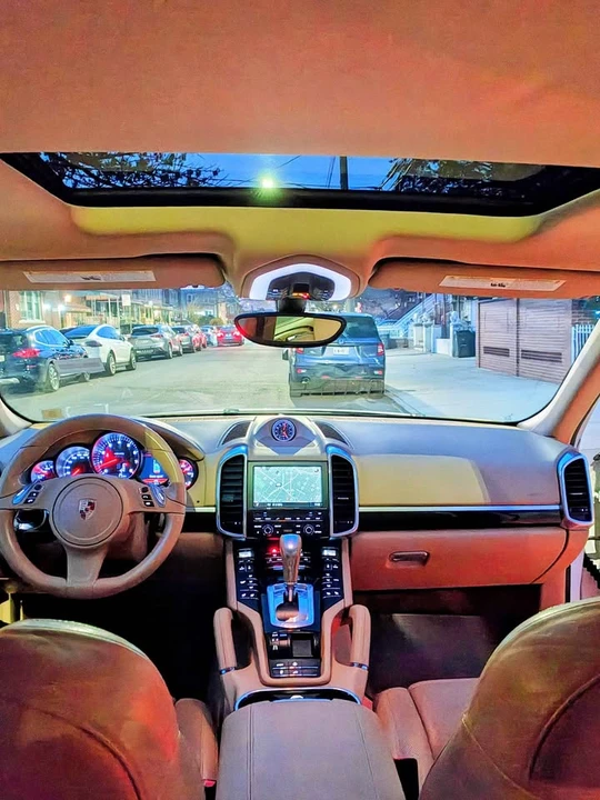 2013 Porsche 958 Cayenne - Image 12 of 19