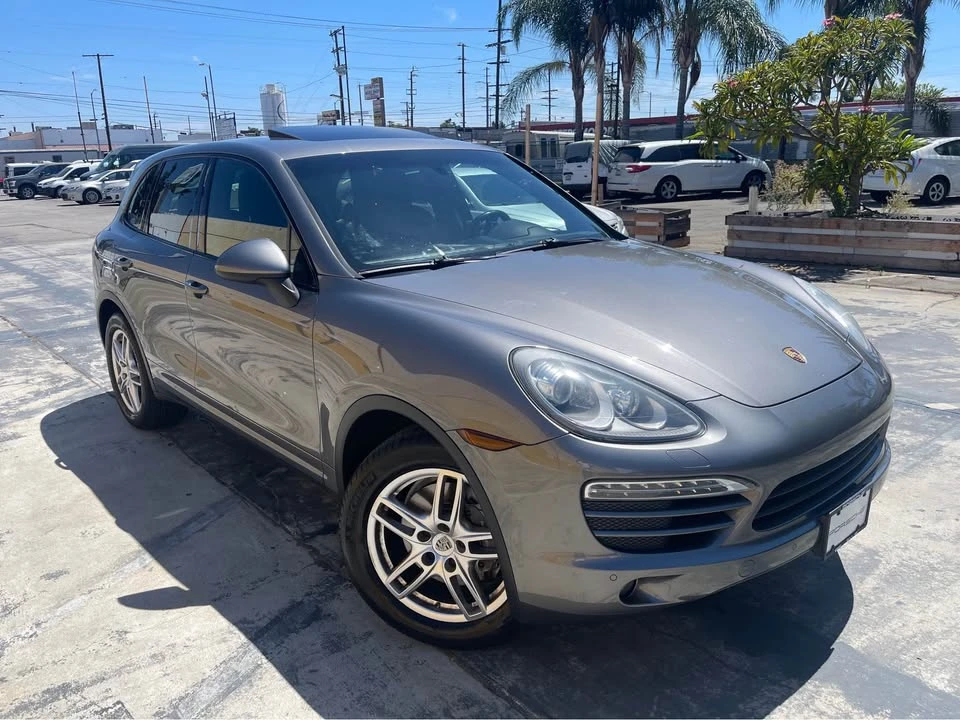 2013 Porsche 958 Cayenne - Image 3 of 16