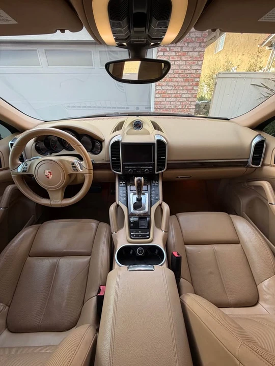 2013 Porsche 958 Cayenne - Image 9 of 12