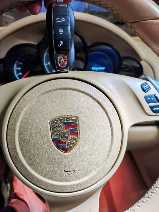 2013 Porsche 958 Cayenne - Image 8 of 19