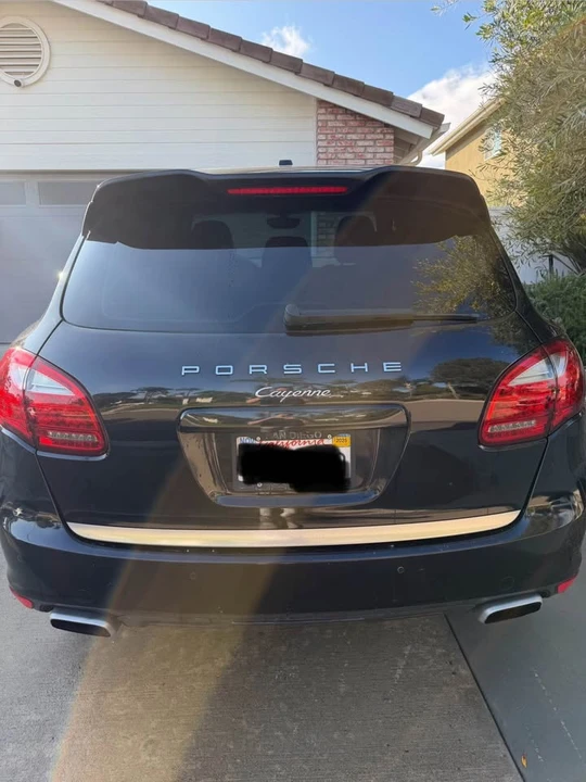 2013 Porsche 958 Cayenne - Image 4 of 12