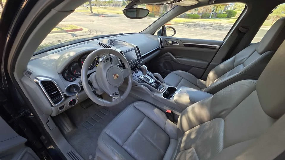 2013 Porsche 958 Cayenne - Image 13 of 14