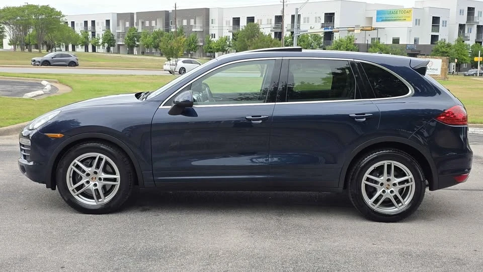2013 Porsche 958 Cayenne - Image 8 of 14