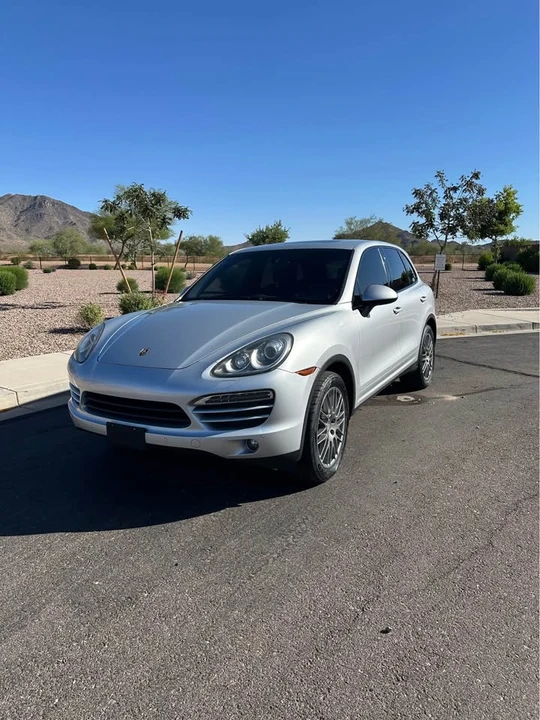 2013 Porsche 958 Cayenne - Image 2 of 17