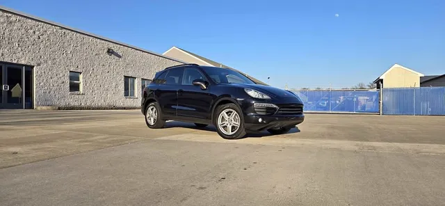2013 Porsche Cayenne Premium Package