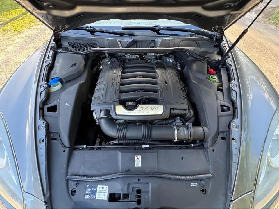 2013 Porsche 958 Cayenne - Image 9 of 18
