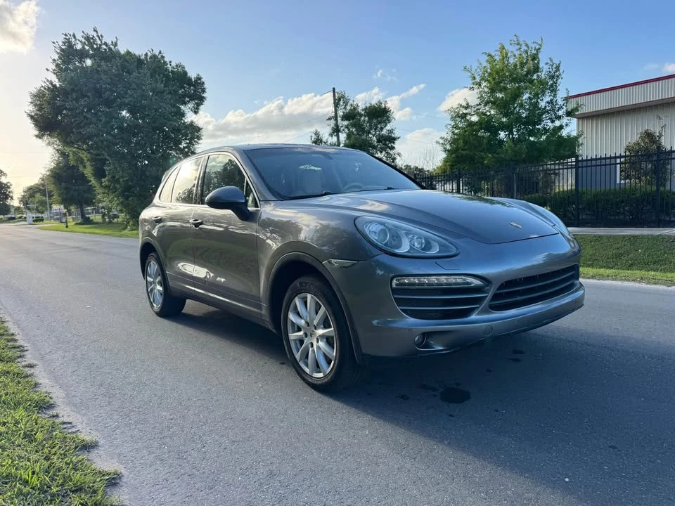 2013 Porsche 958 Cayenne - Image 4 of 18