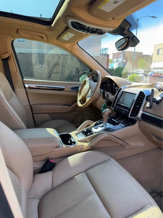 2013 Porsche 958 Cayenne - Image 10 of 12