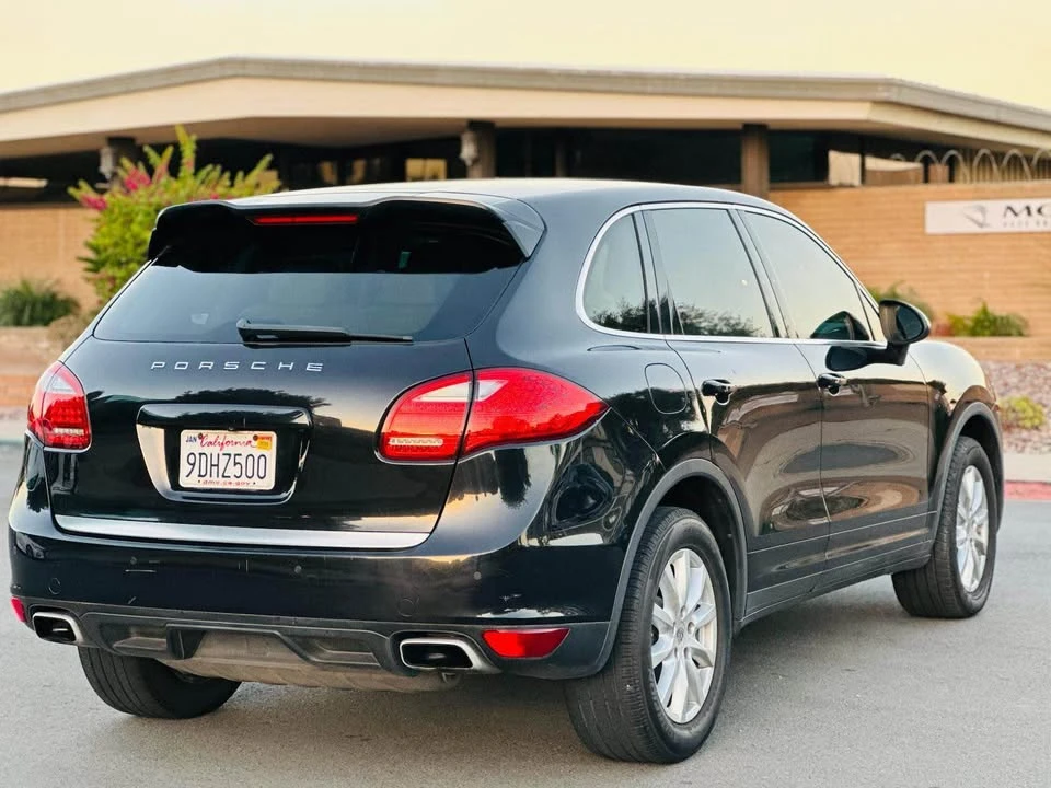 2013 Porsche 958 Cayenne - Image 10 of 20
