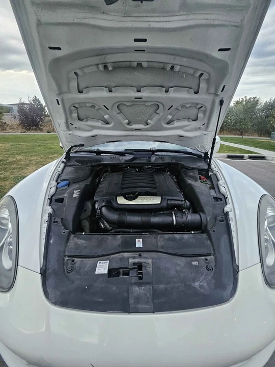2013 Porsche 958 Cayenne - Image 16 of 18