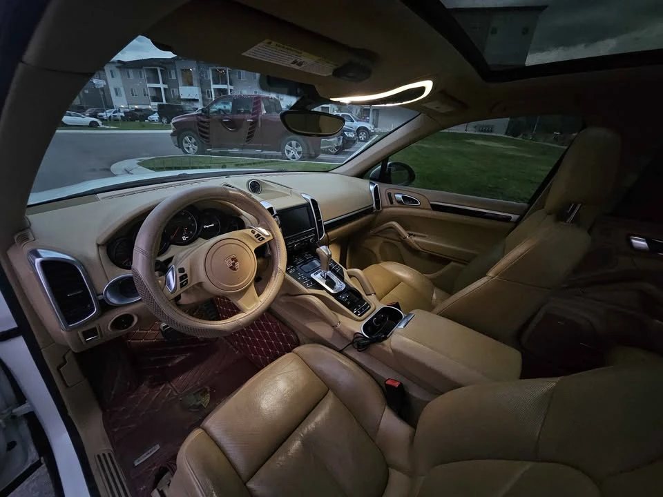 2013 Porsche 958 Cayenne - Image 7 of 18